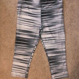 Nike Cropped Leggings